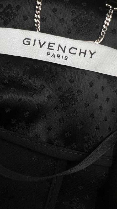 Completo nero in tessuto jacquard satinato