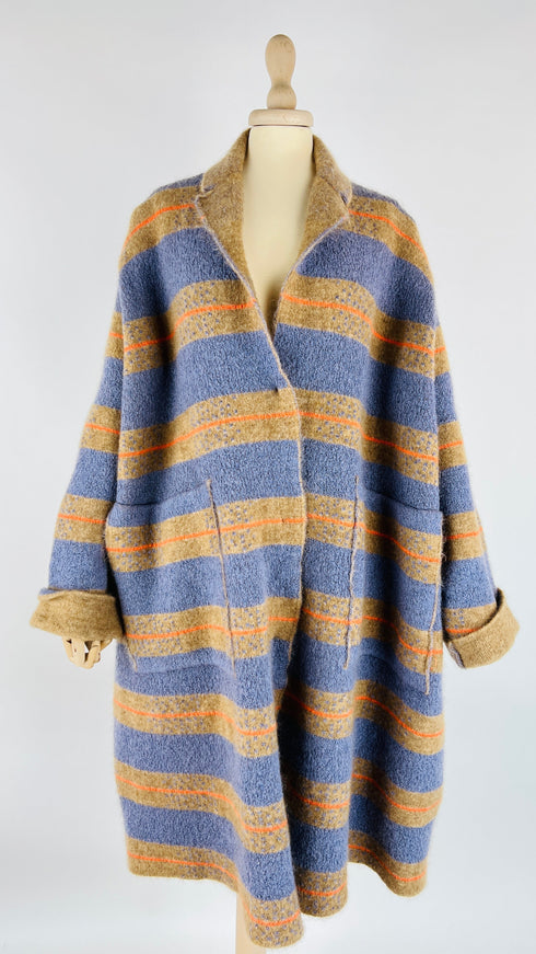 Soprabito in maglia a righe