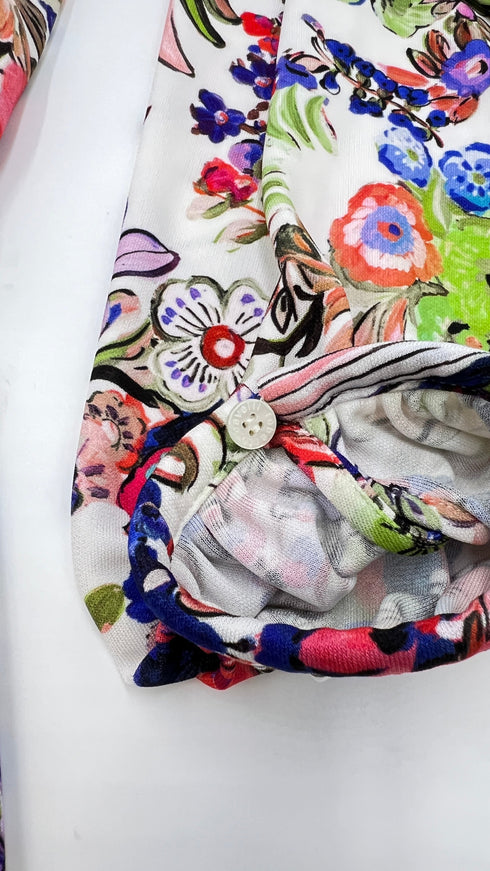 Abito a fiori con cartellino