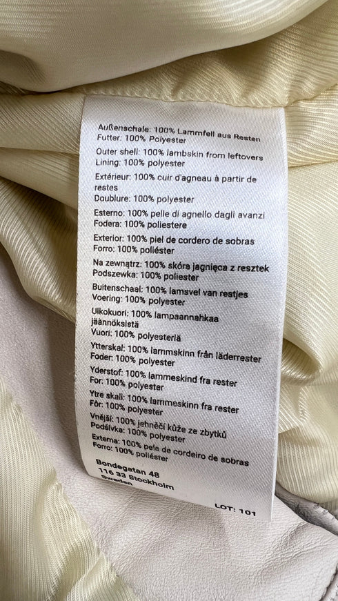Pantaloncini in pelle riciclata