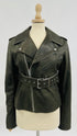 Biker in pelle verde