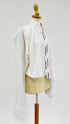 Camicia bianca asimmetrica