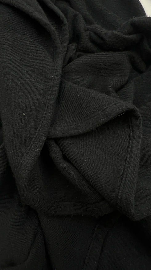 Maglia nera con rouche