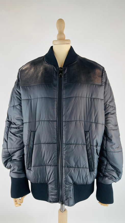 Bomber imbottito con cartellino