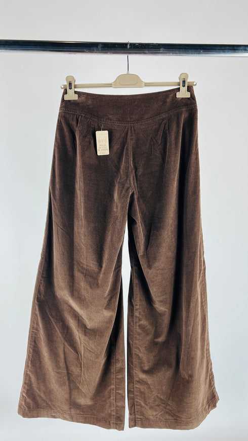 Pantaloni "Jasmine" con cartellino