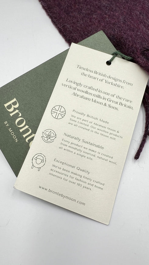 Sciarpa in merino con cartellino