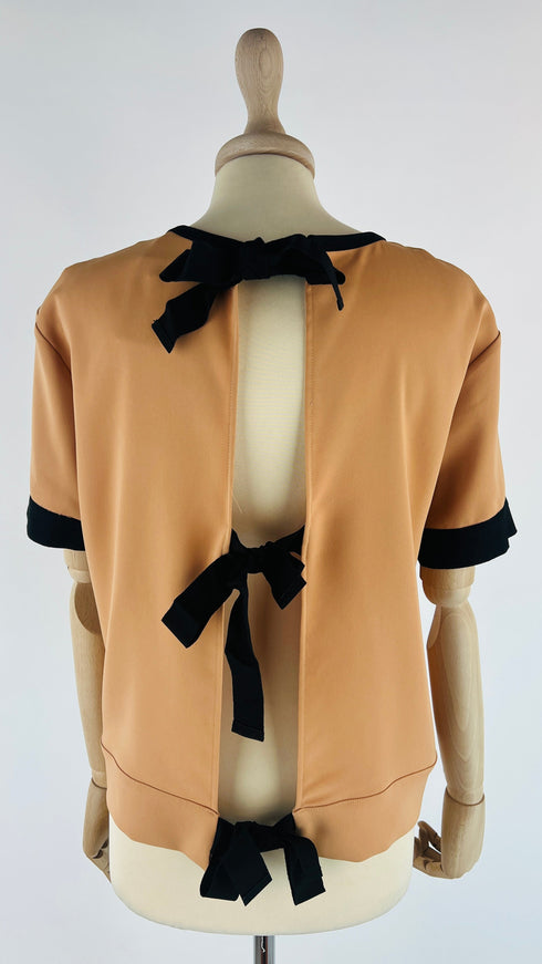 Top inserto in tulle