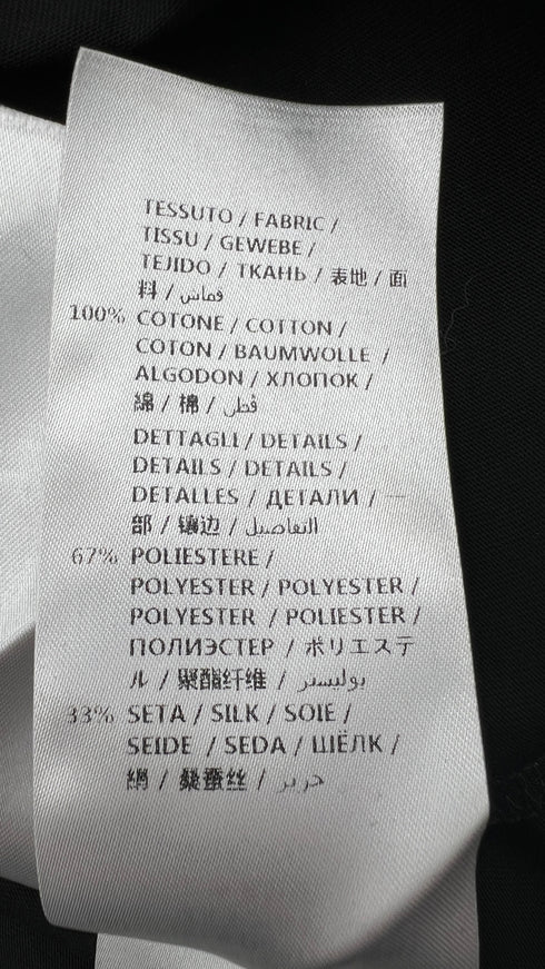 Top nero manica a sbuffo