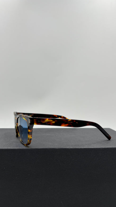 Occhiali da sole tartarugati