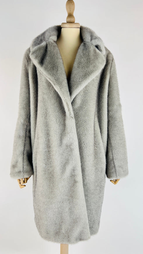 Cappotto in eco-pelliccia