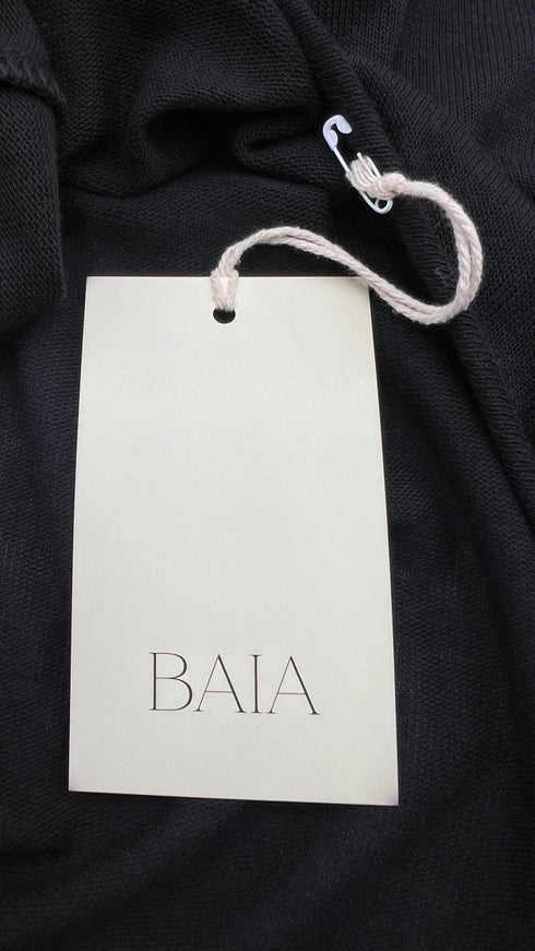 Abito lungo in maglia con cartellino