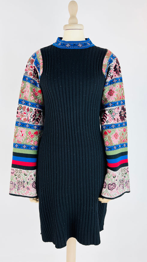 Abito midi maniche a fiori