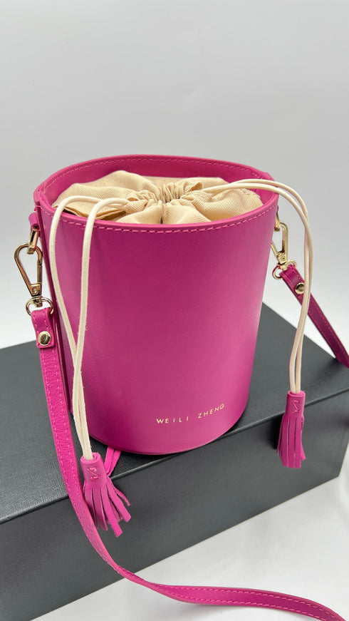 Borsa a secchiello in pelle