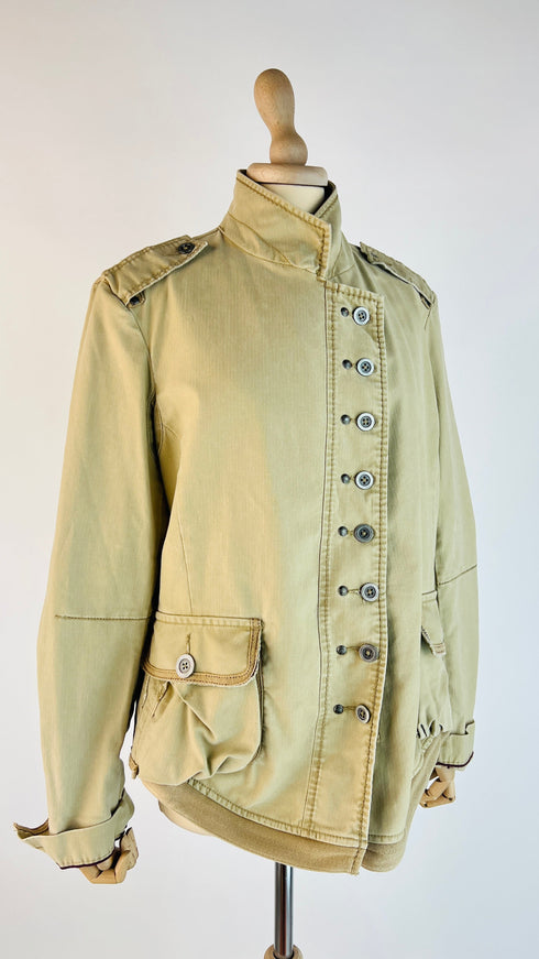 Giacca abbottonatura asimmetrica