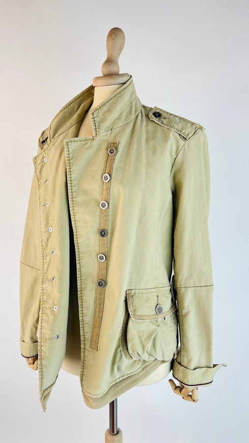 Giacca abbottonatura asimmetrica