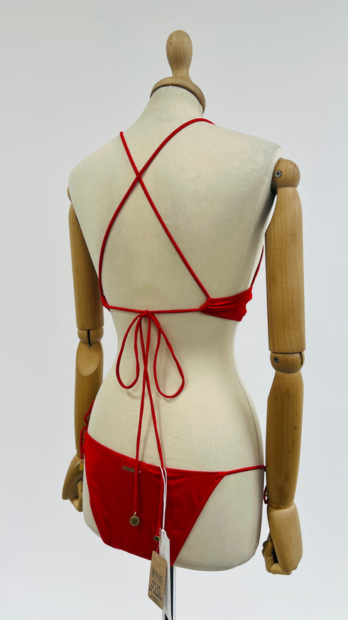 Bikini con cartellino