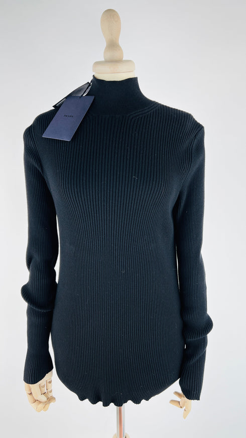 Dolcevita a costine con cartellino