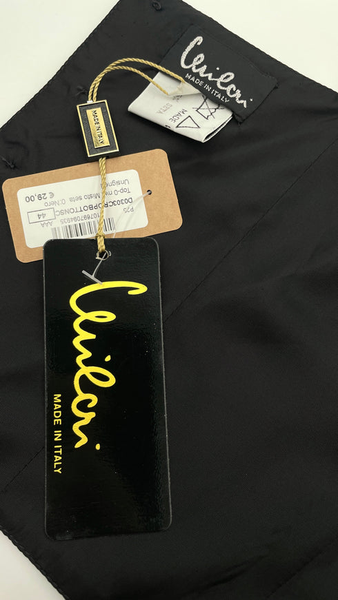 Top cropped con cartellino