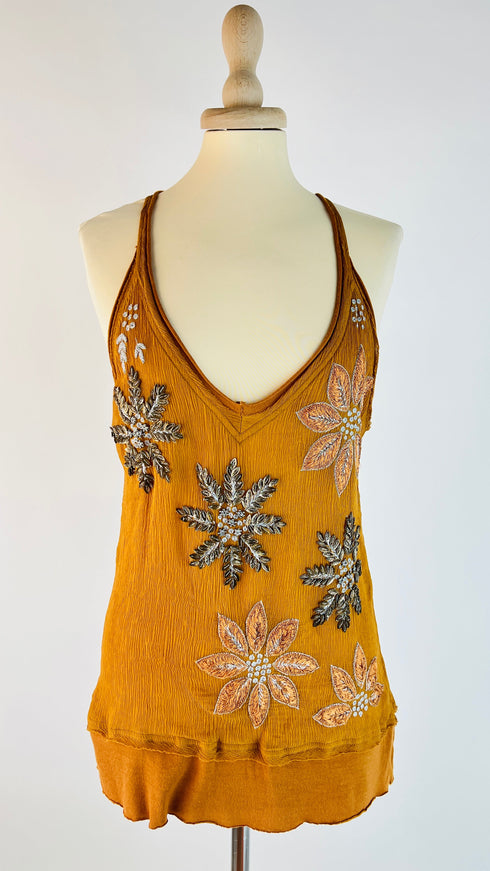 Canotta ricami floreali