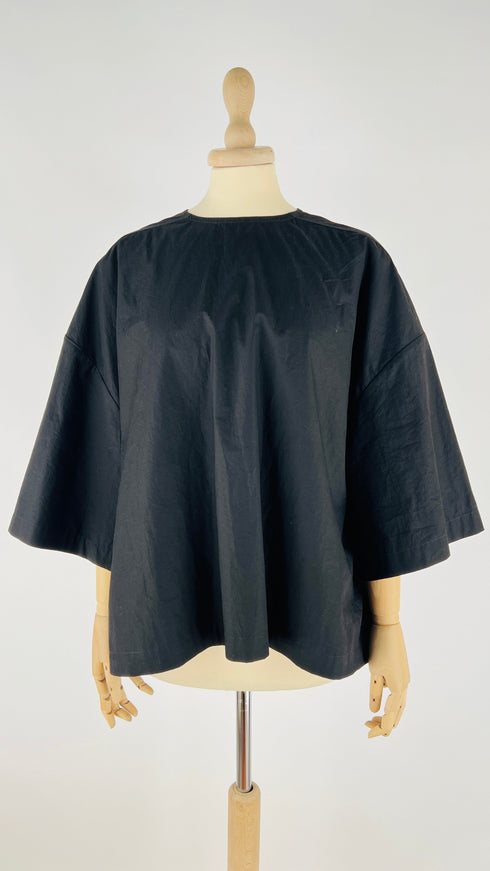 T-shirt over con cartellino