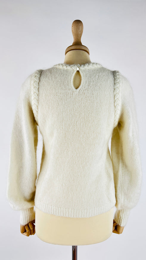 Maglia girocollo con trecce