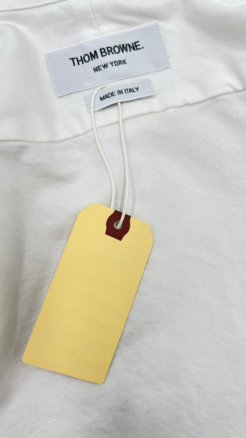 Camicia button-down con cartellino