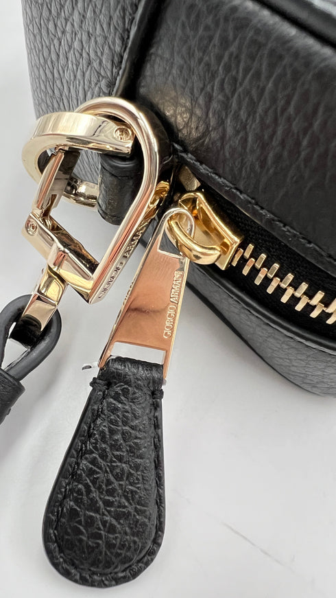 Pochette in pelle nera