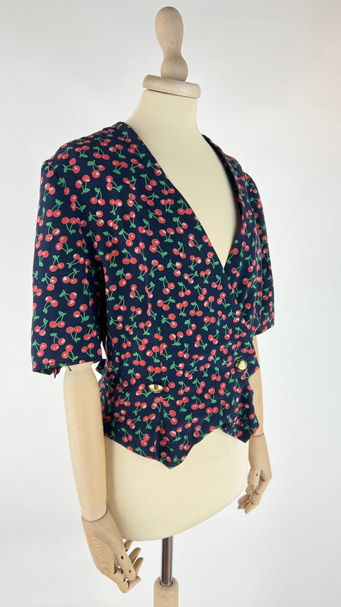 Blusa con ciliegie vintage