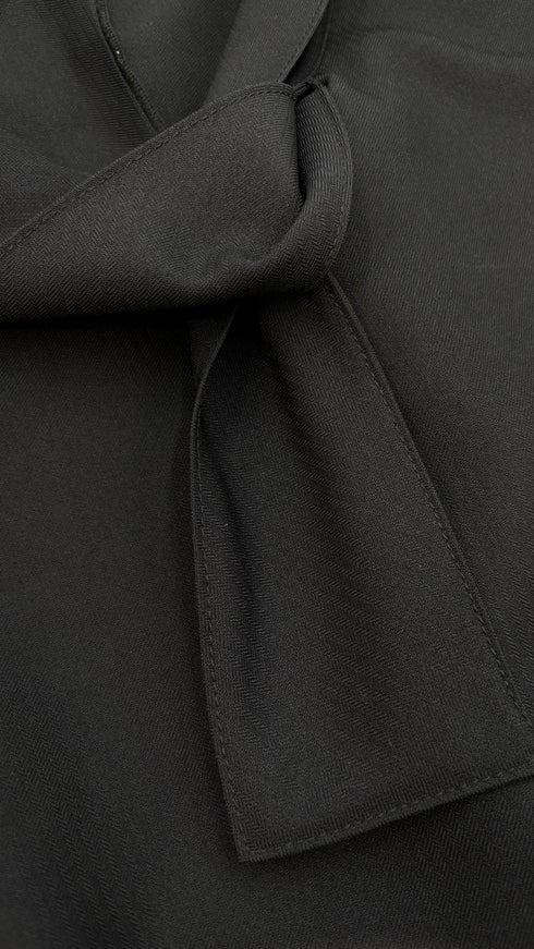 Top nero collo scialle