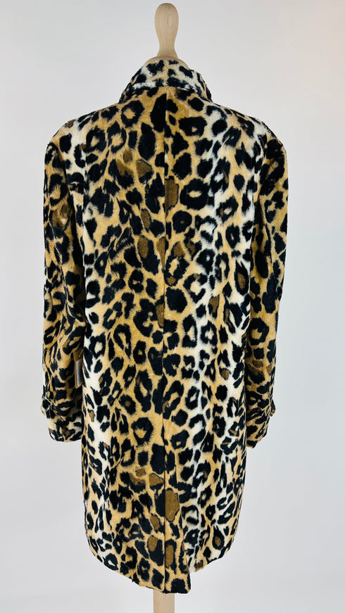 Cappotto animalier con cartellino