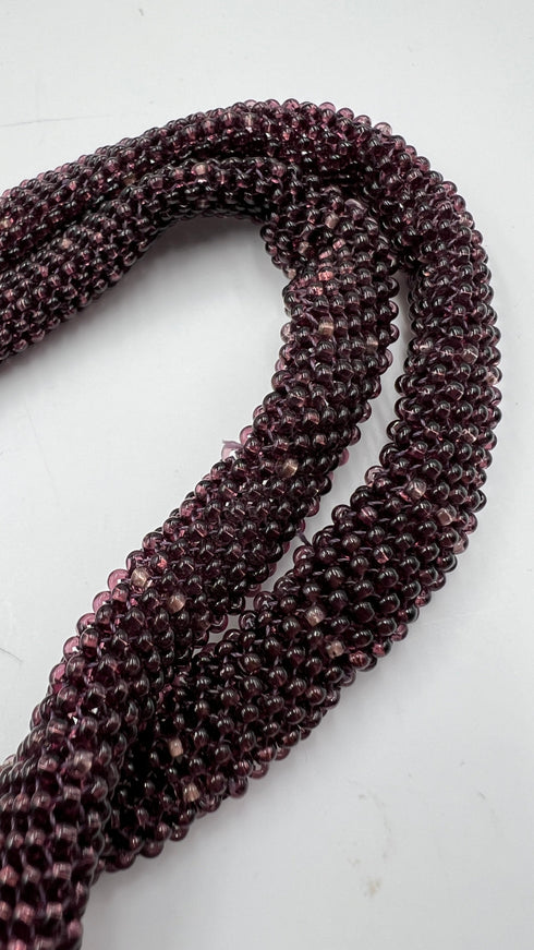 Collana in microperle bordeaux intrecciate