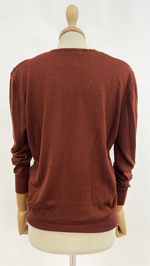 Maglia con collo traforato