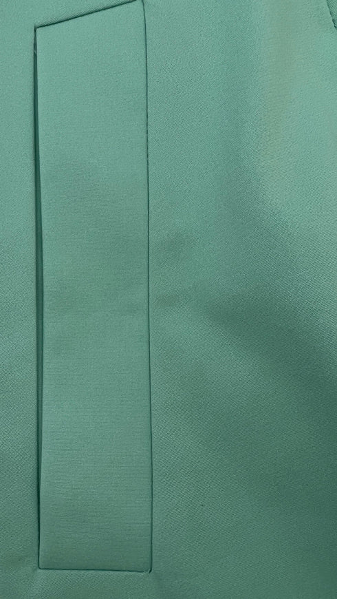 Gonna acquamarina con cartellino