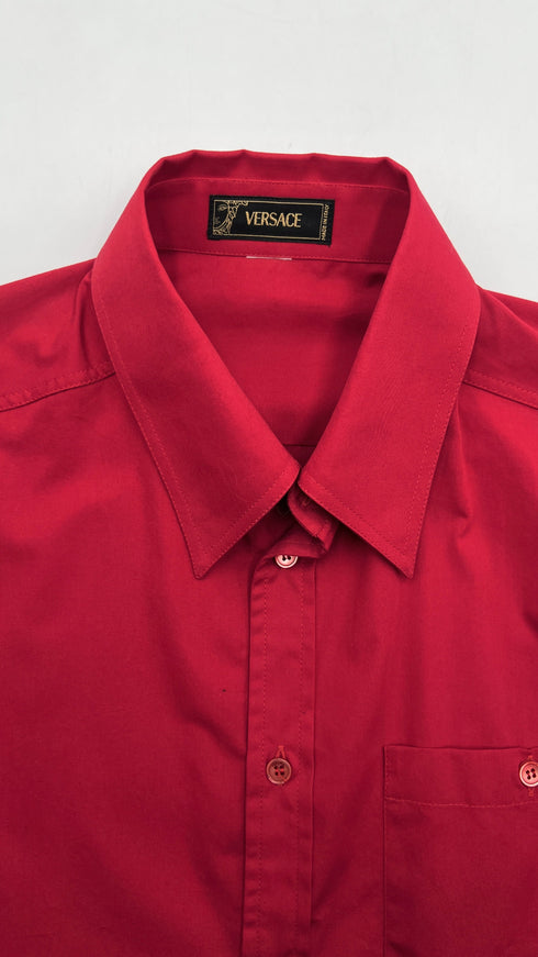 Camicia rossa con taschino