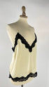 Top in seta e pizzo