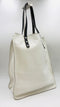 Shopper bianca con profili a borchie
