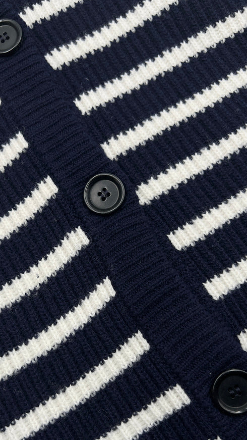 Cardigan girocollo a righe