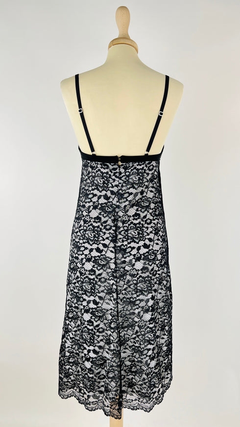 Abito midi in pizzo