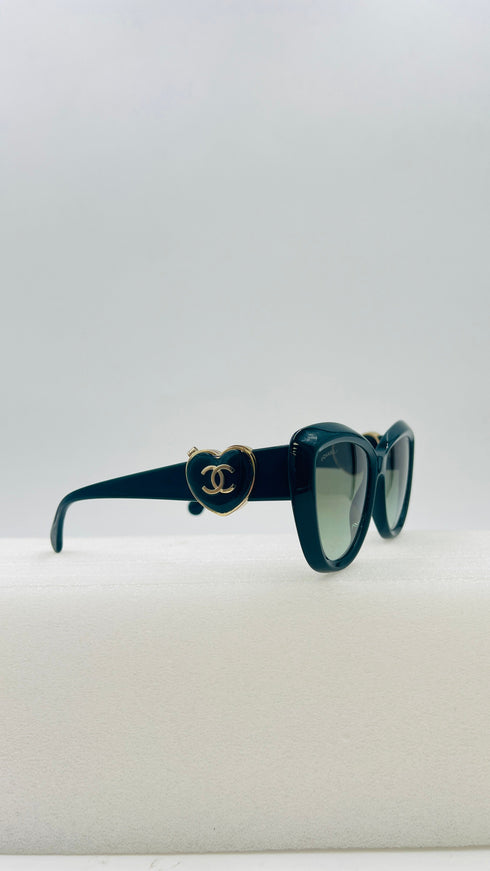 Occhiali quadrati da sole