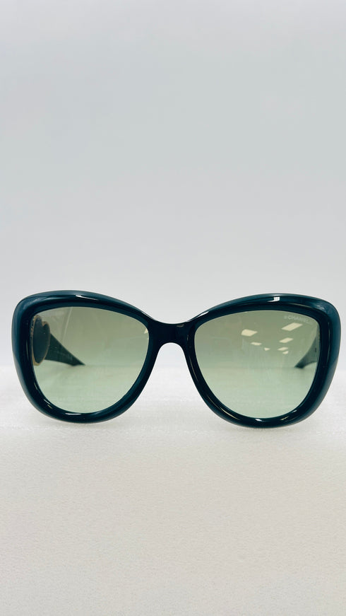 Occhiali quadrati da sole