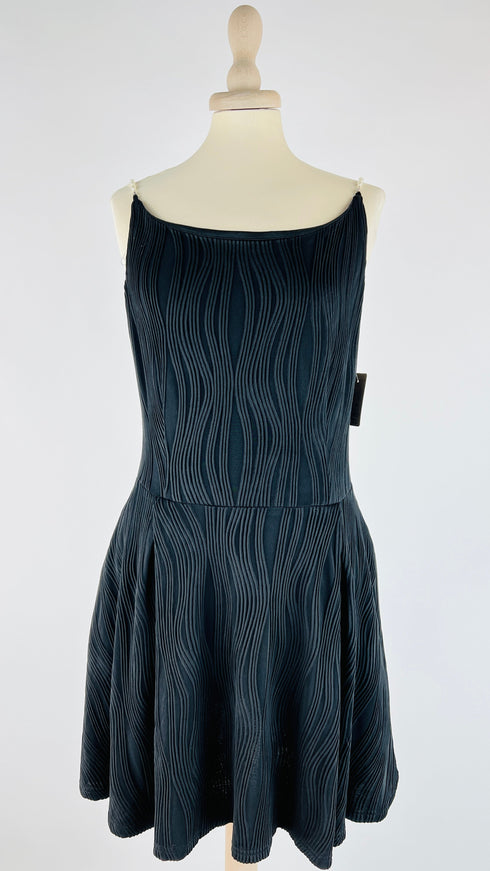 Abito corto nero con perline