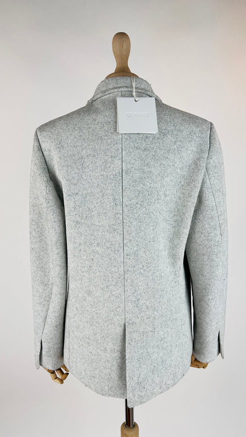 Blazer in lana con cartellino