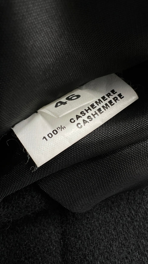 Giacca in cashmere taglio vivo