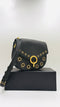 Borsa a spalla con borchie