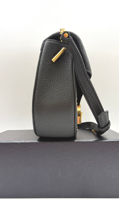 Borsa a spalla con borchie