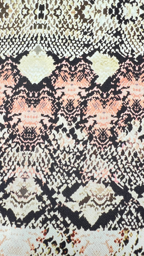 Top in seta con cartellino