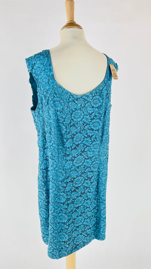 Abito corto in pizzo azzurro