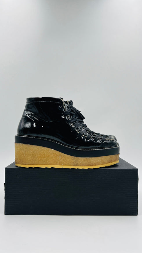 Stivaletto con zeppa N.39