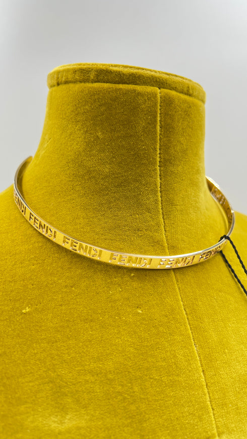 Chocker logato traforato