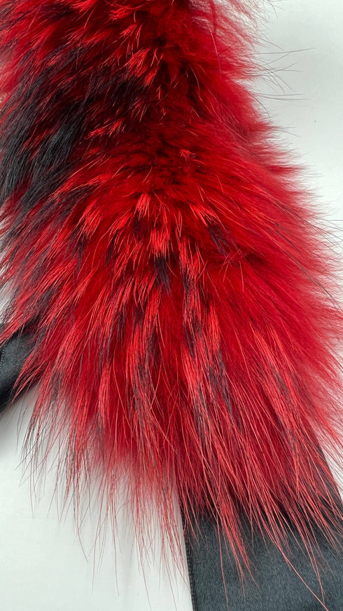 Collo in pelliccia con cartellino